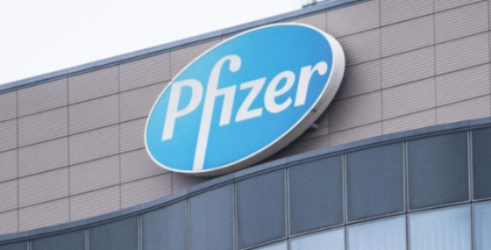 Η ΕΕ υπέγραψε την τρίτη σύμβαση με την Pfizer/Biontech για την αγορά 1,8 δισ. δόσεων εμβολίου το 2022 και 2023