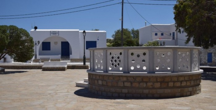 Anw Mera, The village in the middle of Mykonos