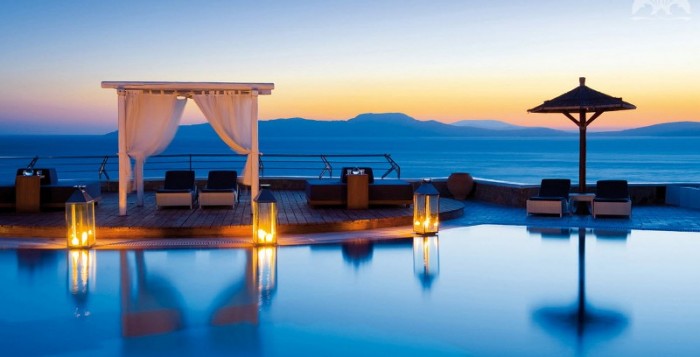 Τρία ξενοδοχεία της Μυκόνου ανάμεσα στα top 25 της Ελλάδας σύμφωνα με το tripadvisor