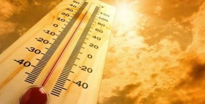 Καιρός: «Καίγεται» η χώρα σήμερα - Ποιες περιοχές θα «λιώσουν» περισσότερο από τη ζέστη