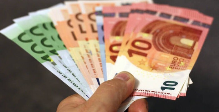 Πληρωμές 161 εκατ. ευρώ από e-ΕΦΚΑ και ΟΑΕΔ, έως τις 16 Απριλίου
