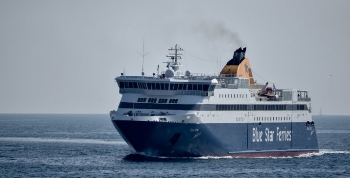 Απέπλευσε το BlueStar Myconos - Κανονικά η επιβίβαση επιβατών από τα ενδιάμεσα λιμάνια