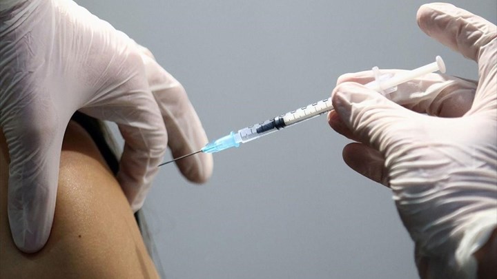 Μπόνους στους εμβολιασμένους - Ποια προνόμια εξετάζει η κυβέρνηση