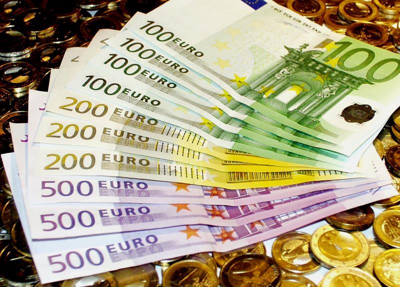 Το ελληνικό δημόσιο εισέπραξε 812,5 εκατ. ευρώ από τα τρίμηνα έντοκα