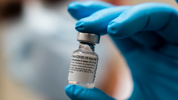 Την Παρασκευή ανοίγει η πλατφόρμα για τον εμβολιασμό παιδιών 12-15 ετών