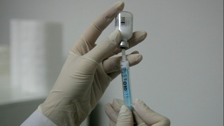 Ανοίγει η πλατφόρμα των ραντεβού για εμβολιασμό στις ηλικίες 75 έως 79