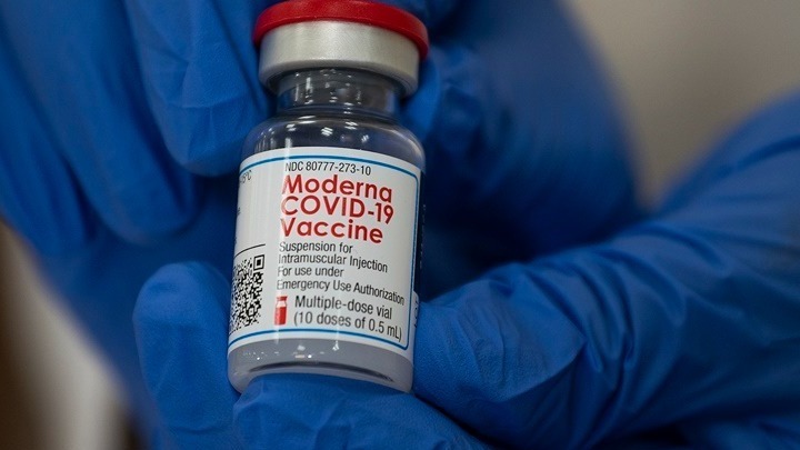 Η Ελλάδα παρέλαβε τις πρώτες 8.000 δόσεις του εμβολίου της Moderna σε σύνολο 240.000 για το πρώτο τρίμηνο