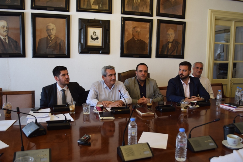 Συγχαρητήρια Χατζημάρκου στο Δήμο Μυκόνου για την απόφασή του να γίνει ο πρώτος δήμος της χώρας που επιδοτεί τους δημοσίους υπαλλήλους 