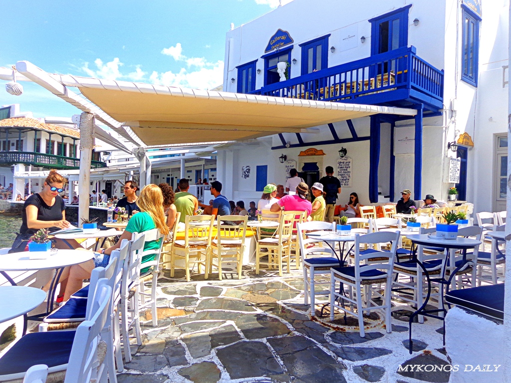 Booking.com: Η Ελλάδα στους 10 προορισμούς στον κόσμο με τα πιο φιλόξενα καταλύματα | Τι επιλέγουν οι τουρίστες