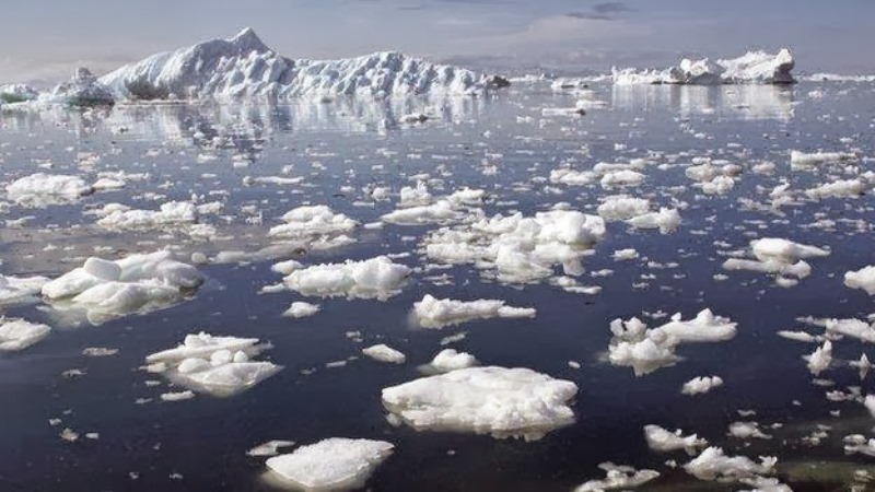 Το λιώσιμο των πάγων αποδυναμώνει τη βαρύτητα της Γης